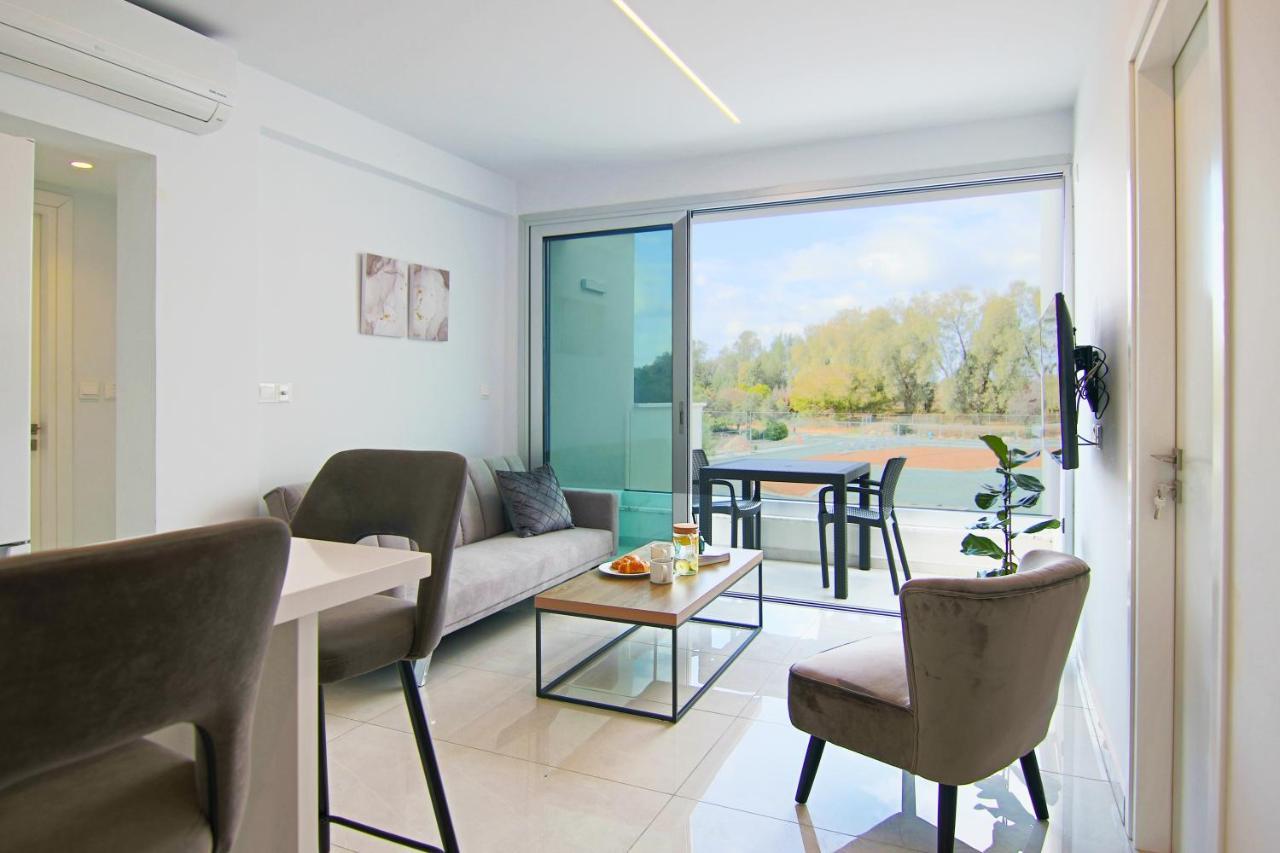 דירות Paphos Phaedrus Living - Seaside Executive Flat Harbour 201 מראה חיצוני תמונה